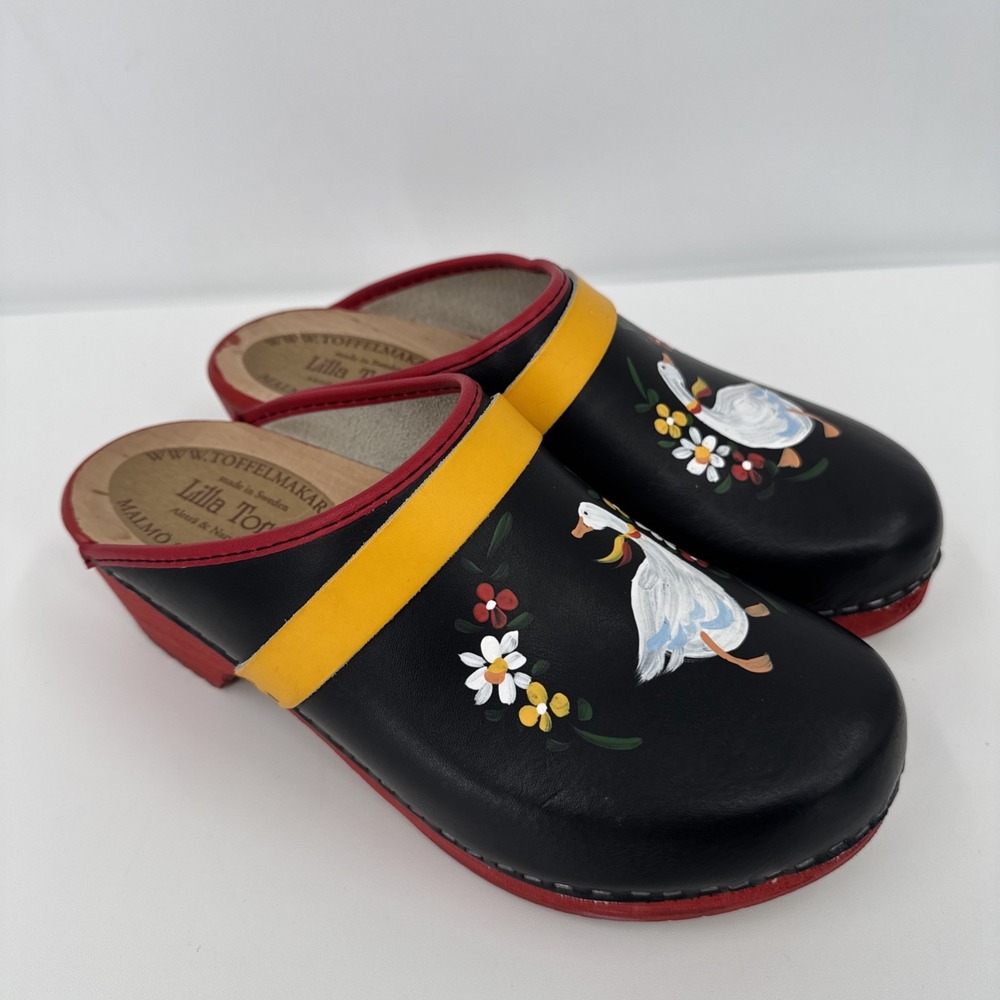 Lilla Torg Women's toffelmakaren hand made clogs SZ 40 Floral Ducks Whimsy Fun